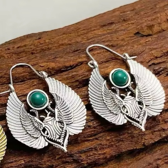 Vintage Egyptian Sacred Wings & Moth Antique Silver Dangle Earrings - Picture 3 of 5